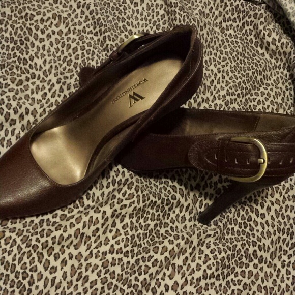 Cute Brown pumps