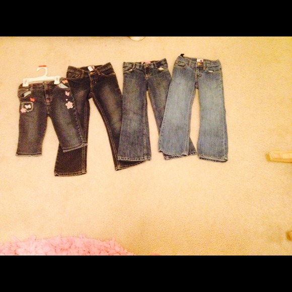 *SOLD* 3 jeans and 1 Capri