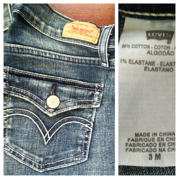 Levi's 'too super low' jeans w/ a flared hem - Picture 3 of 4