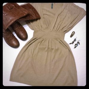 Lowcut V neck sweater dress