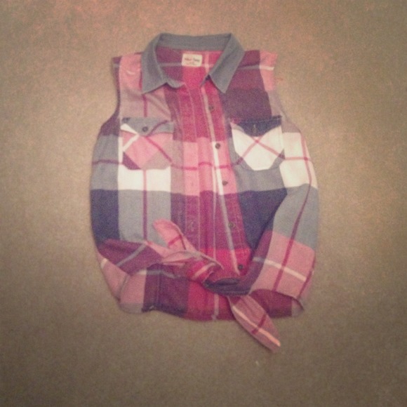 Sleeveless top