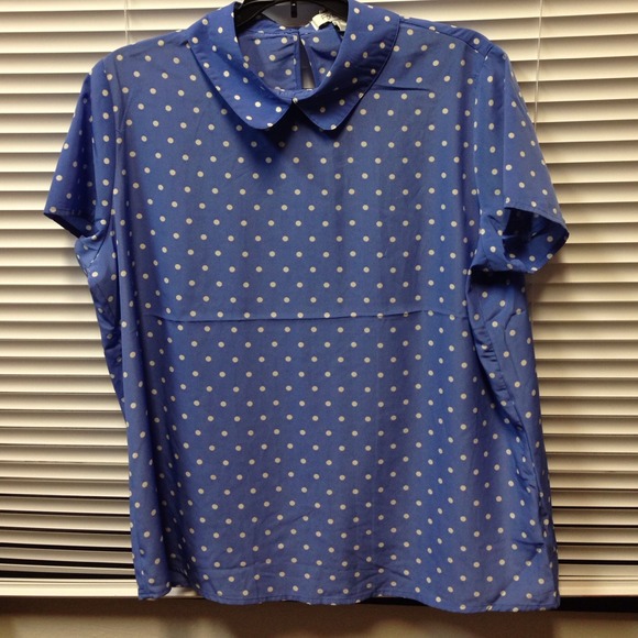 Polka Dot Peter Pan Collar Shirt