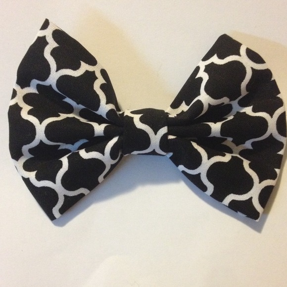 Gorgeous hair bow