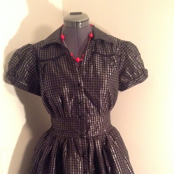 *****GORGEOUS DRESS by FOREVER 21 *** - Picture 3 of 3