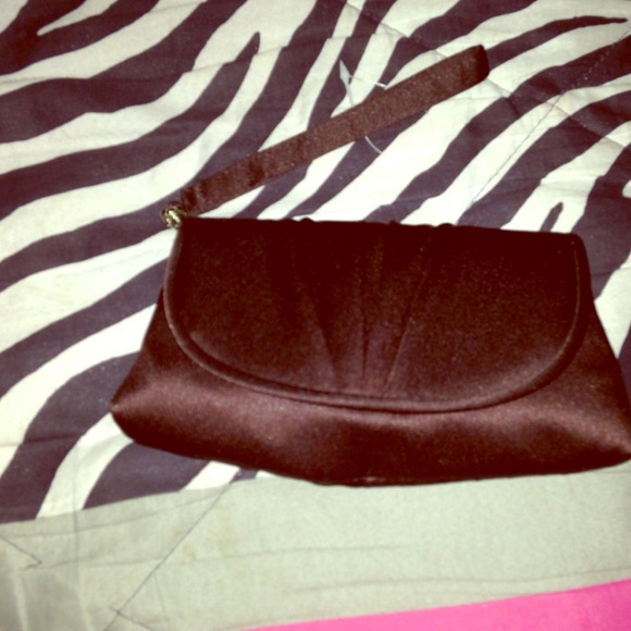 Brand-new brown Wristlet