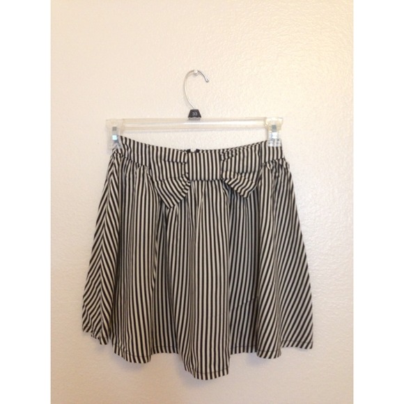 Bow Skirt