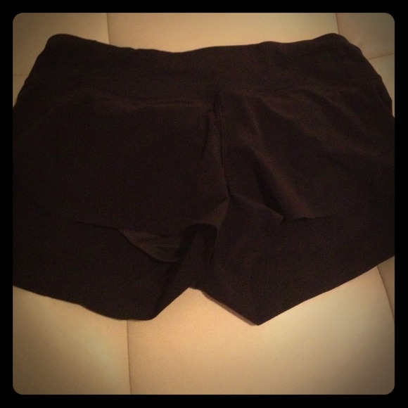 🚫Sold🚫lululemon speed short size 4 black - Picture 1 of 4