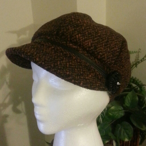 Ladies hat - Picture 1 of 1