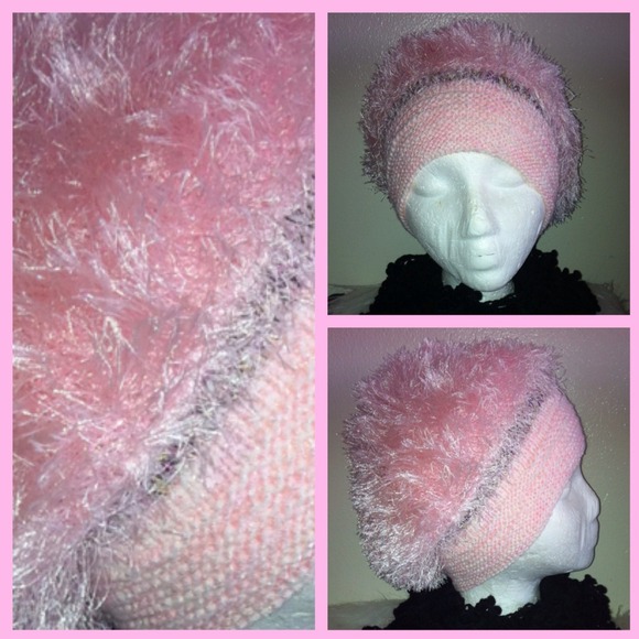 BABYPINK KNITTED CAP