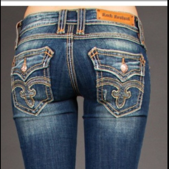 NEW ROCK REVIVAL STRAIGHT Size 29-$110 no trades.