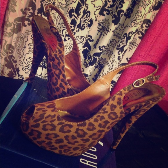 CUTE LEOPARD SHOES