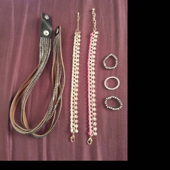 FASHION ACCESSORIES BUNDLE - Picture 2 of 3