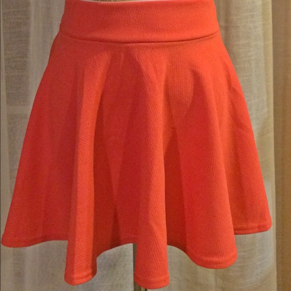 Sale!! ORANGE SKATER SKIRT NWOT - Picture 2 of 2