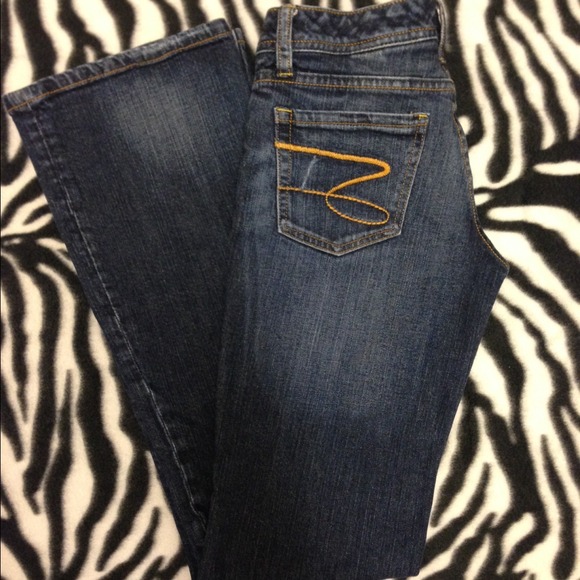 Seven 7 Jeans🌟 - Picture 2 of 4