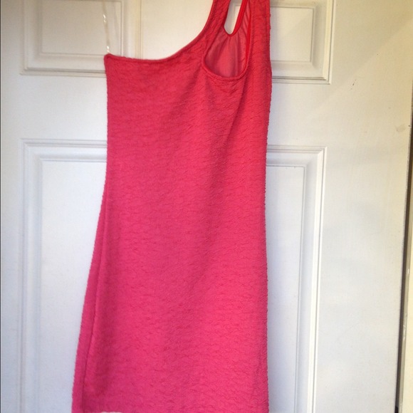 Dress - Picture 3 of 3