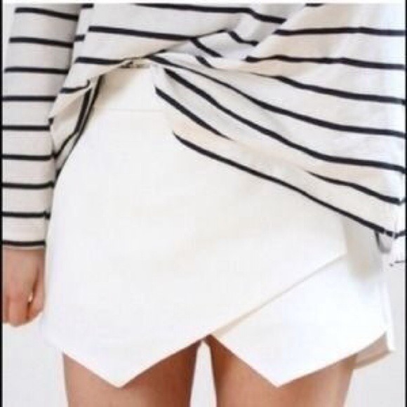 Off white skort!