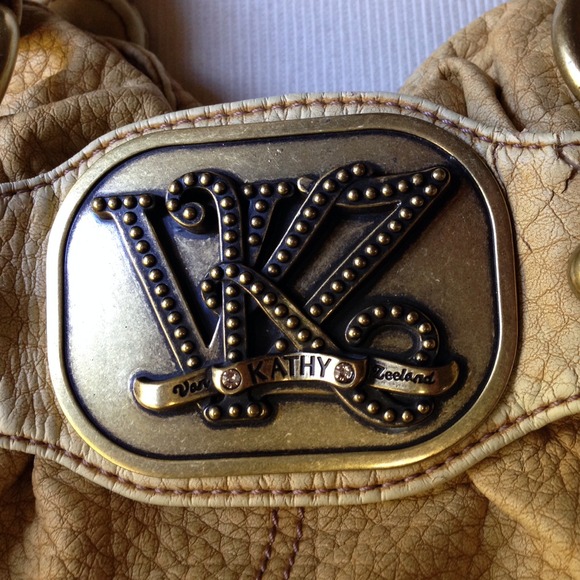 Purse - Picture 2 of 4