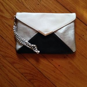 Women's clutch