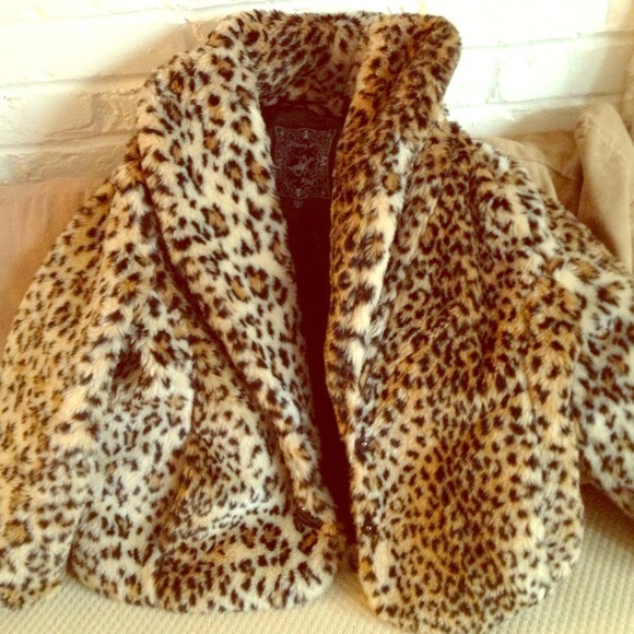 Leopard faux fur jacket
