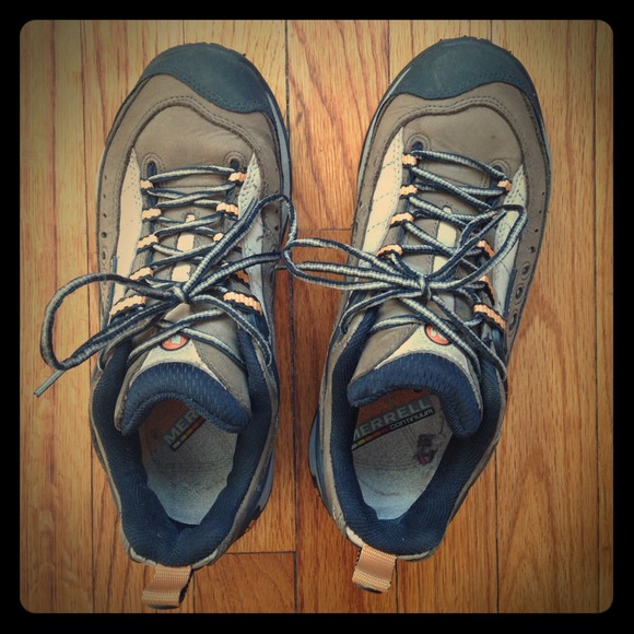 Merrell Hicking QForm Shoes
