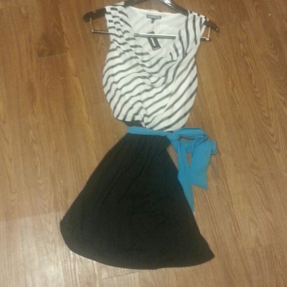 SOLD HP NWT Express dress - Picture 2 of 2