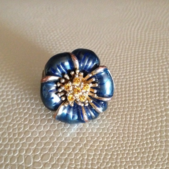 💥SOLD💥Rare J. Crew Ring