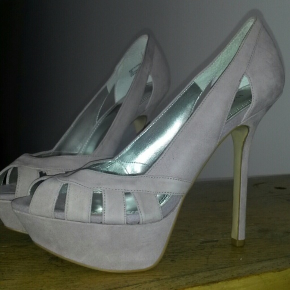 Shoes - Picture 3 of 3