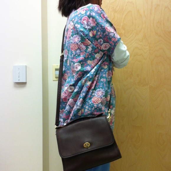 🚫🚫SOLD🚫🚫Vintage Coach shoulder bag - Picture 2 of 4