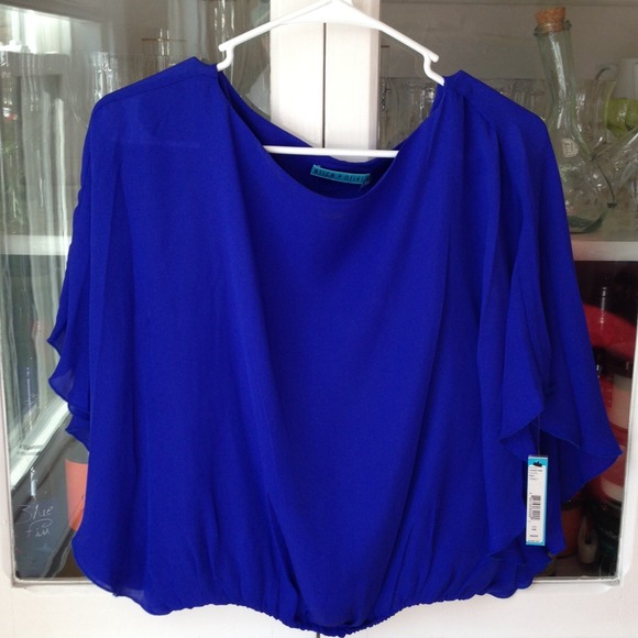 Alice + Olivia Tops - Beautiful Alice & Olivia bright blue silk top