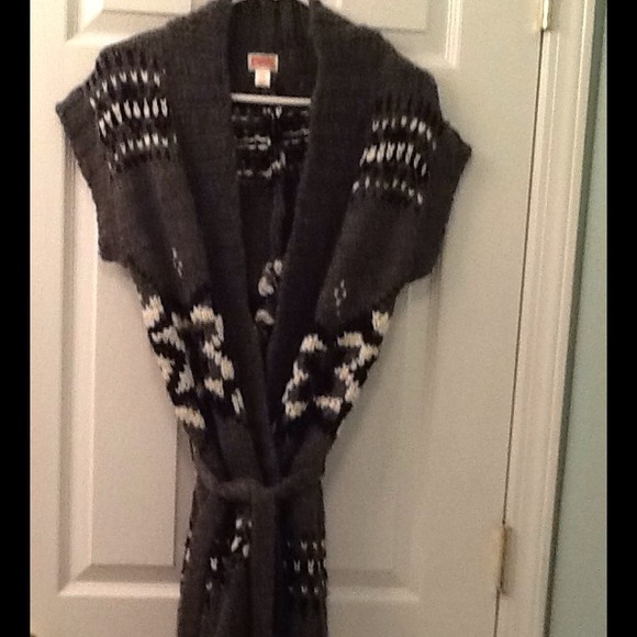 ⚡️⚡️SOLD⚡️⚡️ Aztec wrap sweater - Picture 1 of 2
