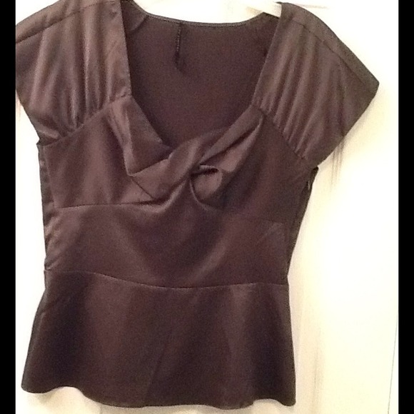 The limited grey top