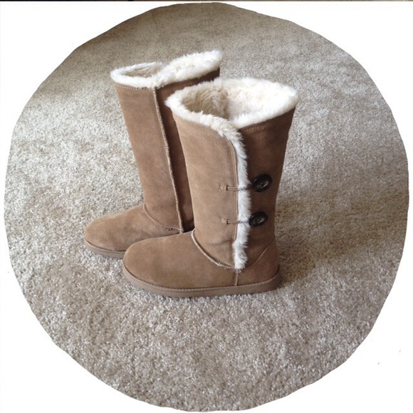 Tan boots