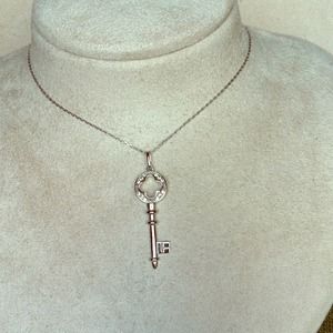 .925 Sterling Silver Crystal Key Chain