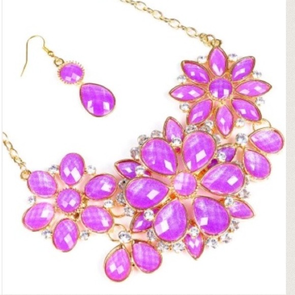 Bundle 3 necklaces plus light pink & skull earring