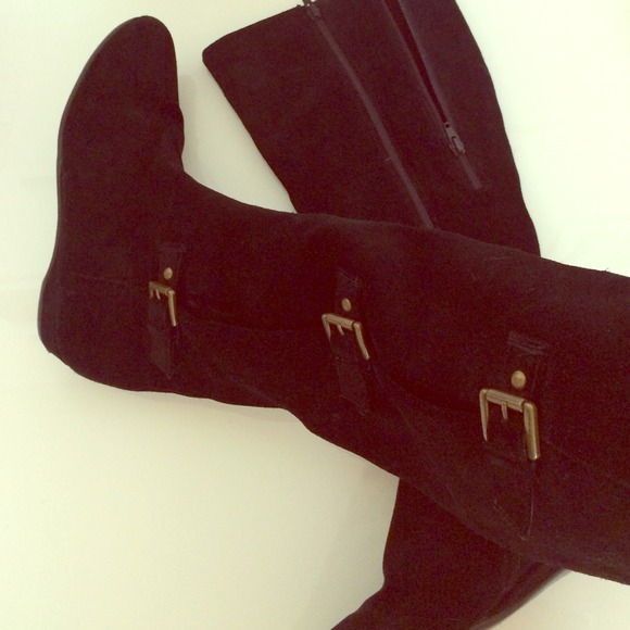 Black buckle boots with extra room for wide calf