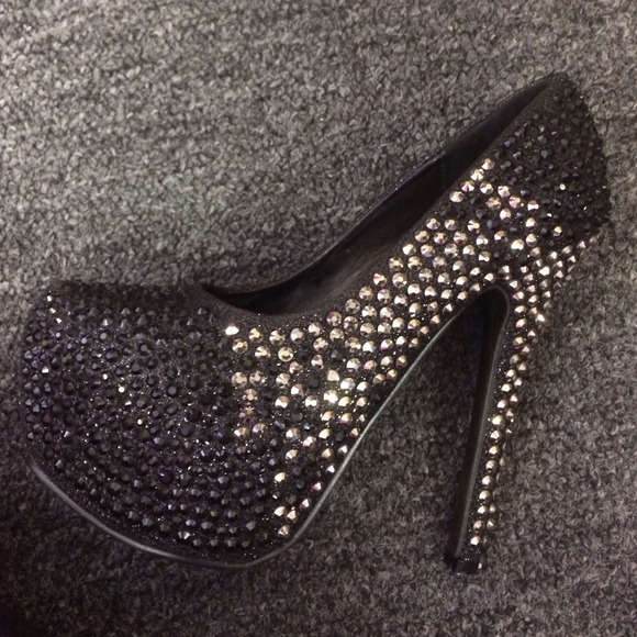 BNIB Black pumps with black and silver rhinestones