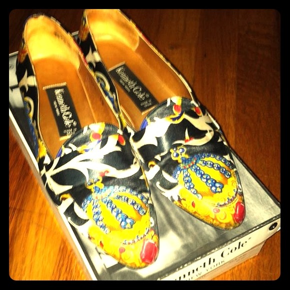 REDUCED-Kenneth Cole Flats w/Decorative Silk Upper - Picture 1 of 4