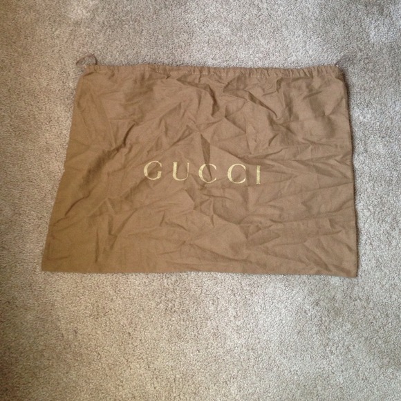 Large gucci dust bag