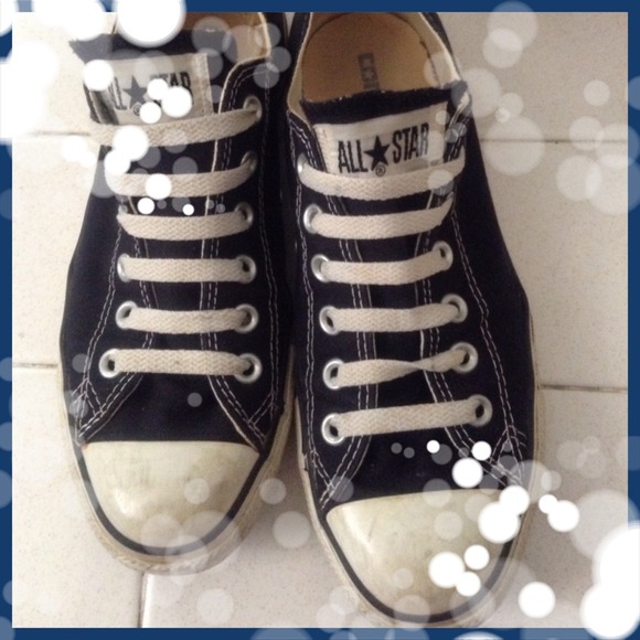 ❌BUNDLE❌👟Chuck Taylor Converse!👟