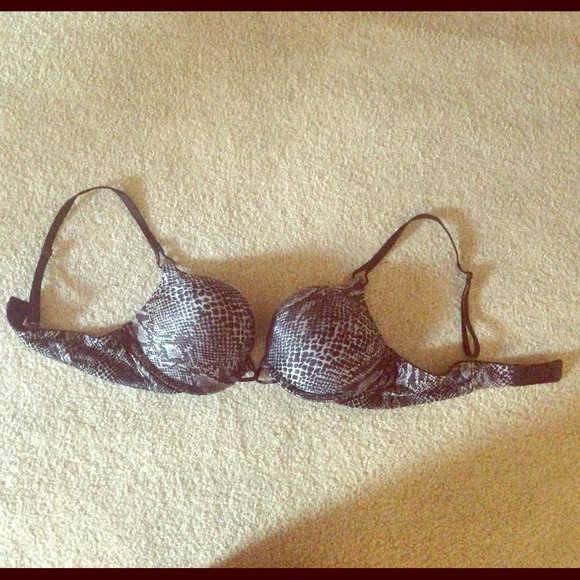 Victoria Secret Bombshell Leopard Bra
