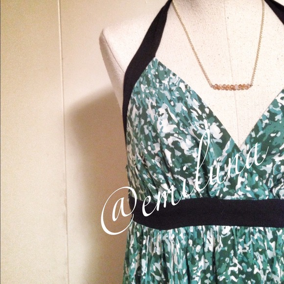 X BUNDLED X  GUESS Halter Maxi Dress - Picture 2 of 4