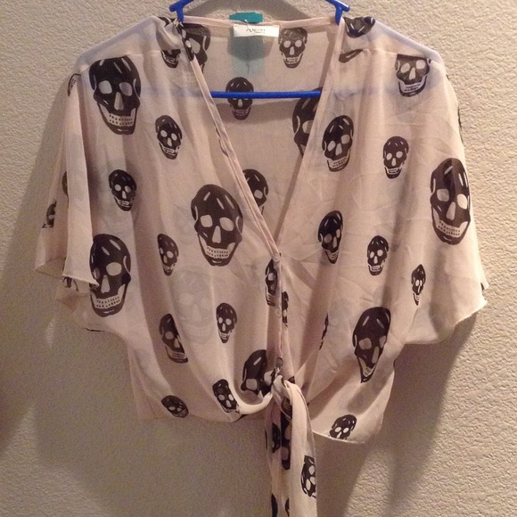 Skull sheer top