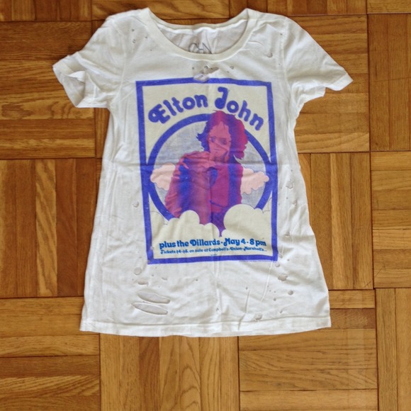 Chaser brand graphic tee