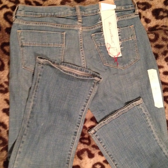 Old Navy Sweetheart Jean size 6 short - Picture 2 of 3
