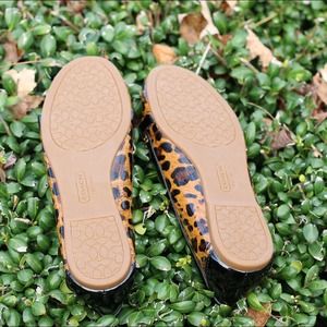 Coach Shoes - โก๏ธSaleโก๏ธ Brand new Coach leopard print flats Coach Shoes - โก๏ธSaleโก๏ธ Brand new Coach leopard print flats