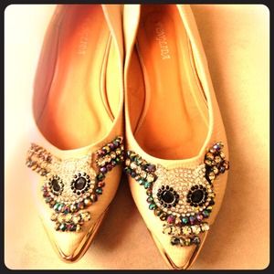 Owl Studded Pointed Shoe 💎