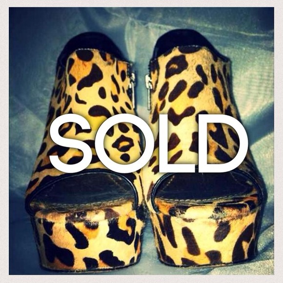 Steve Madden Cheetah Wedges 🐾