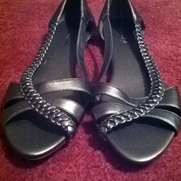 American Eagle Braided Flats!