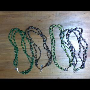 Leena three strains necklace
