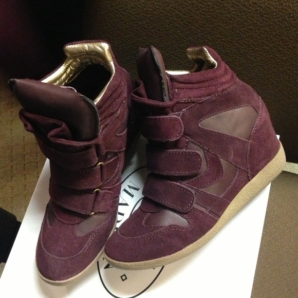🎊🎉Sneaker wedges.🎉🎊 sold in bundle - Picture 3 of 4